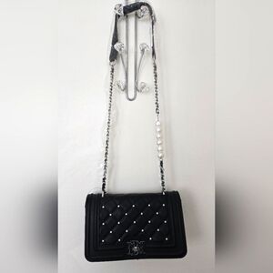 Badgley Mischka Quilted letter Turn lock Crossbody Bomber Pearls Black NWT